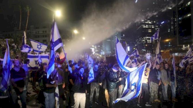    Netanyahu müxalifətin qarşısında geri çəkildi   