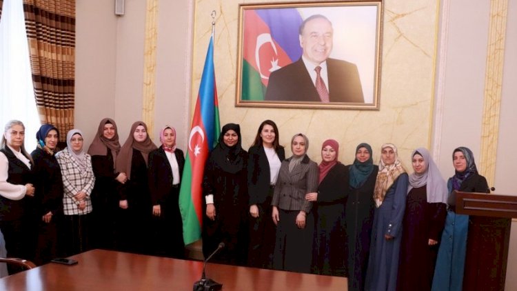    Azərbaycanda 10 məscidə qadın dini ayin icraçısı təyin edildi   