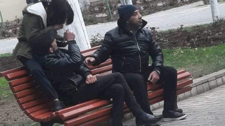    Tovuzda narkomanlar parkda toplaşırlar? - Fotolar   