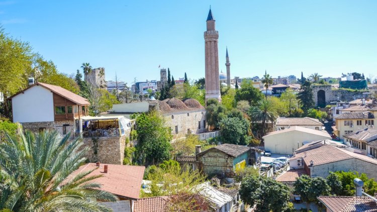    Antalyada zəlzələ oldu   