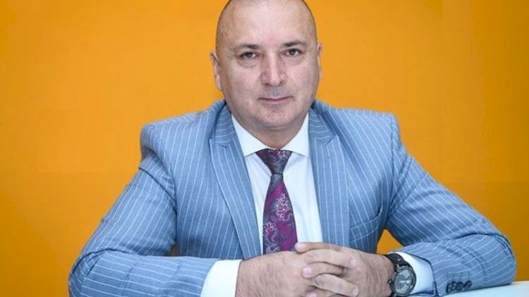    Azərbaycanda yazıçı baş direktor təyin edildi   