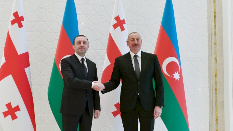    Prezidentin Qaribaşvili ilə təkbətək görüşü başlayıb   