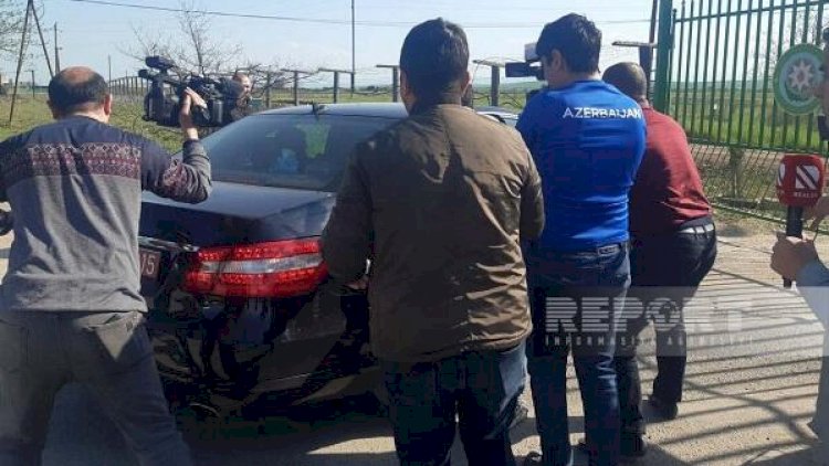    İran səfirliyinin tərcüməçisi AzTV-nin kamerasına hücum etdi - Video   