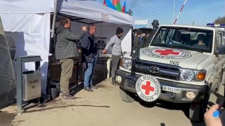    Xankəndidən daha 14 xəstə İrəvana aparıldı   