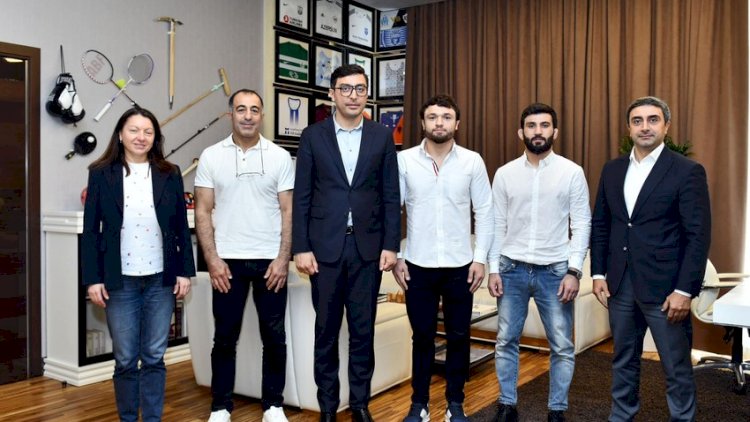   Fərid Qayıbov MMA döyüşçülərini qəbul etdi   