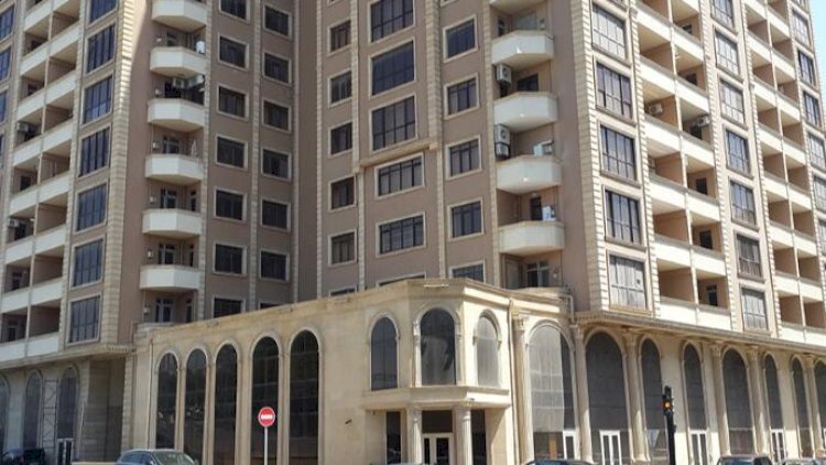    İran Bankı Bakıdakı əmlaklarını satışa çıxardı   