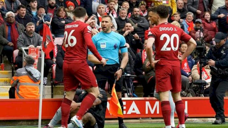    “Liverpul“un futbolçusunu vuran hakimə ağır cəza    