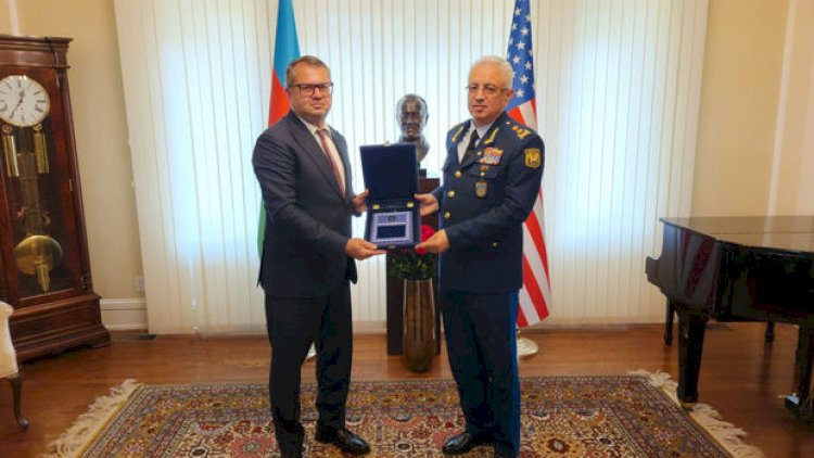    Müdafiə nazirinin müavini Azərbaycanın ABŞ-dəki səfirliyini ziyarət etdi - Foto   