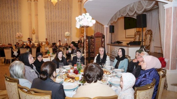    Mehriban Əliyevanın təşəbbüsü ilə iftar süfrəsi açıldı   