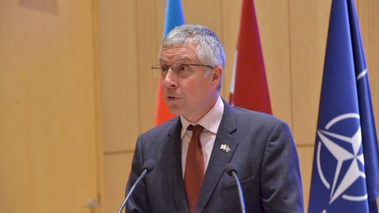    Bu cür rəftar yolverilməzdir - Britaniya səfiri əsgərin döyülməsini pislədi   