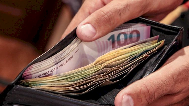   Azərbaycanda ən çox maaşı onlar alır   