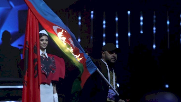    Ermənistandan növbəti vandallıq: İrəvanda Azərbaycan bayrağı yandırıldı - Video   