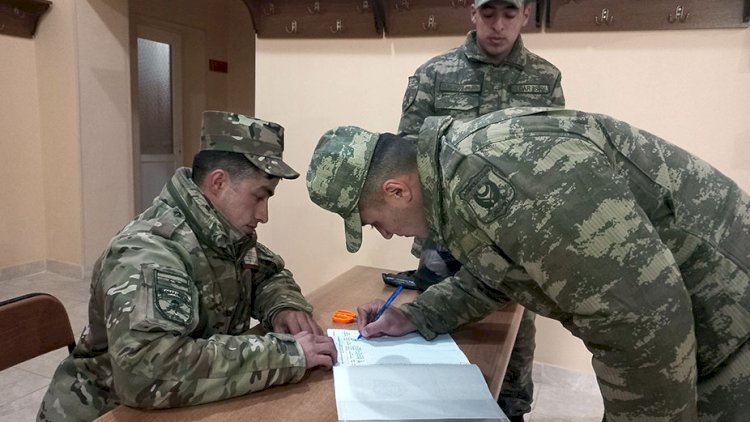    Azərbaycanda ehtiyatda olan hərbçilər təlimə çağırıldı - Fotolar   