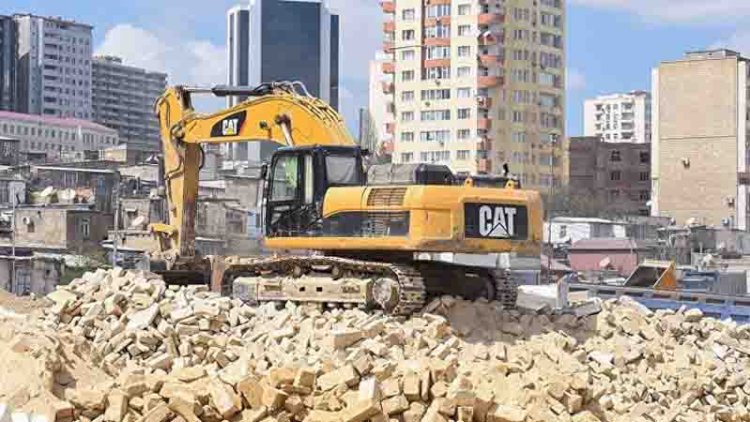    Bakının bu ünvanında söküntü - 170 ailəyə pul kartlara oturdulacaq    