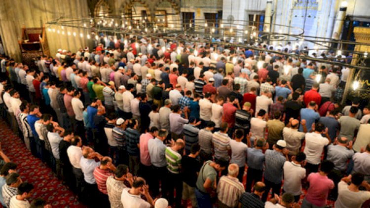    Fitr bayramı: İnsanlar savab qazanmaq üçün nə etməlidir?   