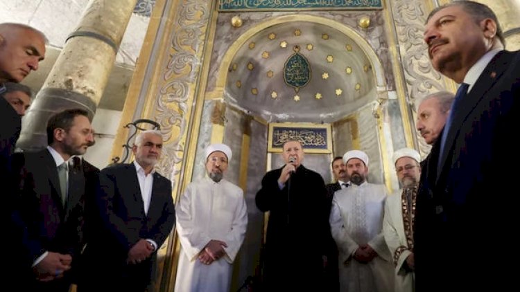    Ərdoğan bayram namazını Ayasofiya məscidində qıldı   