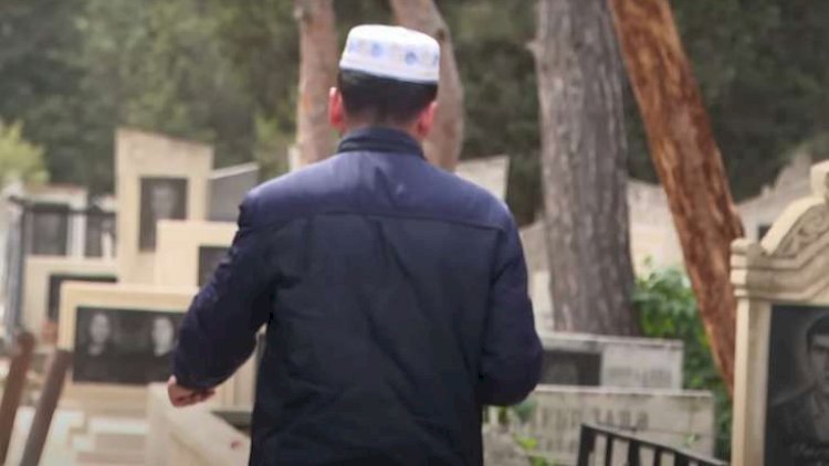    Bakıda “molla“ oxuduğu duanı yarımçıq kəsib qaçdı   - Video