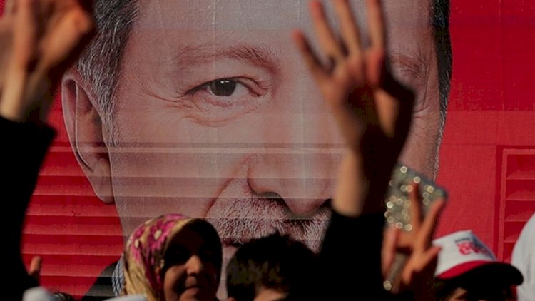   Türkiyə seçkiləri: Xaricdə səsvermə başlayıb    