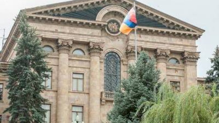    Erməni deputatlar 11 milyonluq konyak alıblar   