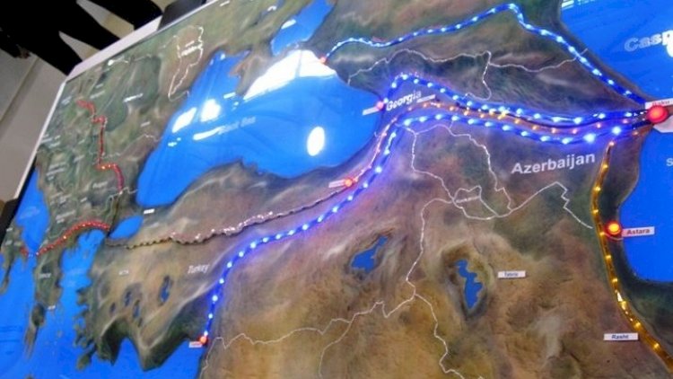    Xəritə yenidən cızılır – Azərbaycan mərkəzdə   