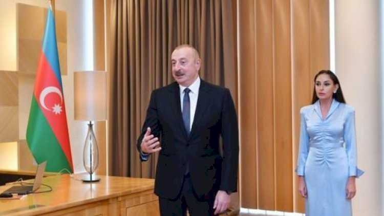    “Bayraqlarımız Ağrı dağda, Murov dağında, Zəngəzur dağlarında, Şuşada bir yerdə dalğalanır”   