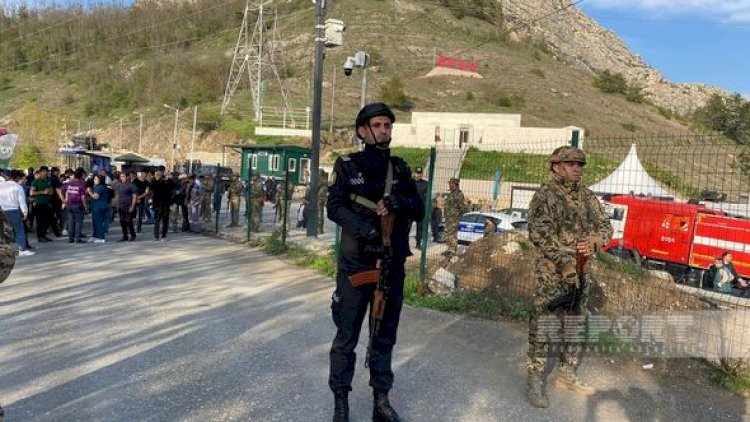    Hərbçi və polislərimiz sülhməramlıların avtomobillərinin keçidinə şərait yaratdılar   