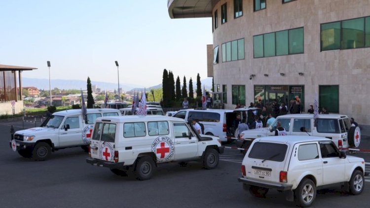    16 nəfər Xankəndidən Ermənistana çatdırıldı   