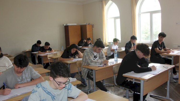    9 illik təhsil səviyyəsi üzrə buraxılış imtahanı keçirildi   