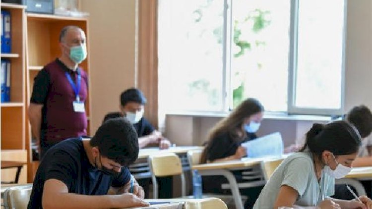    I- II ixtisas qruplarına sənəd verən abituriyentlərin sayı niyə çoxdur?   