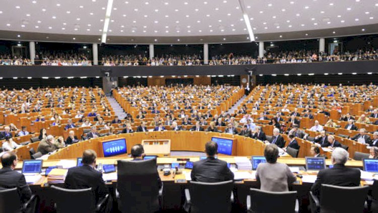    Avroparlamentdən Ukraynaya daha bir güzəşt: Rüsumsuz rejim uzadıldı   
