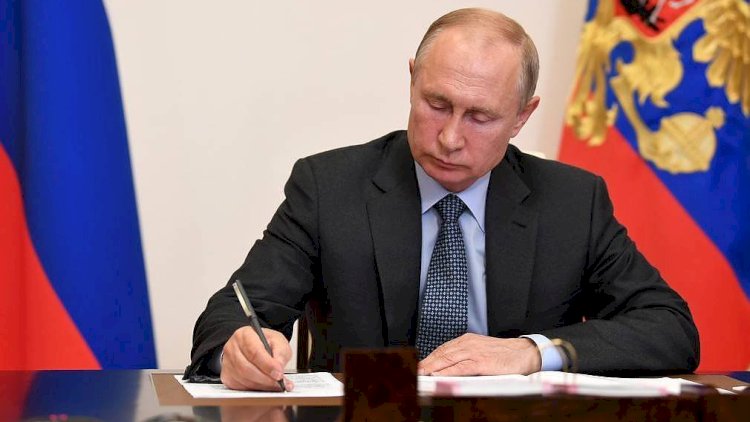    Putin Gürcüstanla viza rejimini ləğv etdi   