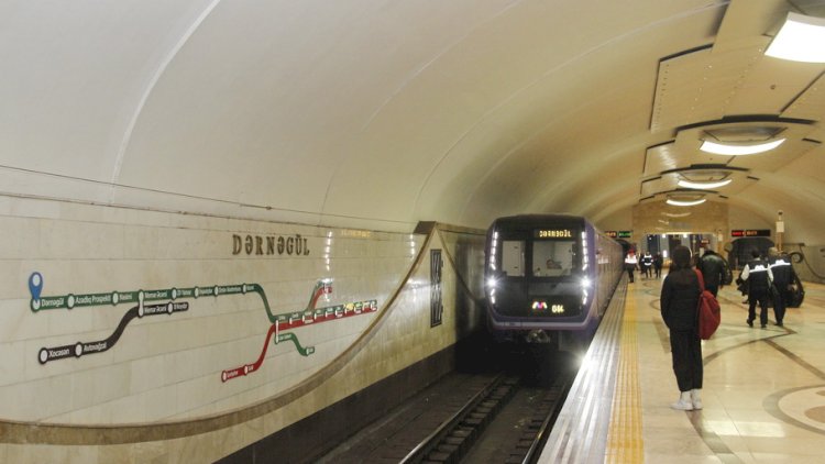    Bakı metrosunda iş saatı uzadıldı    