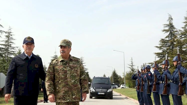    Zakir Həsənov Hulusi Akarla görüşdü    