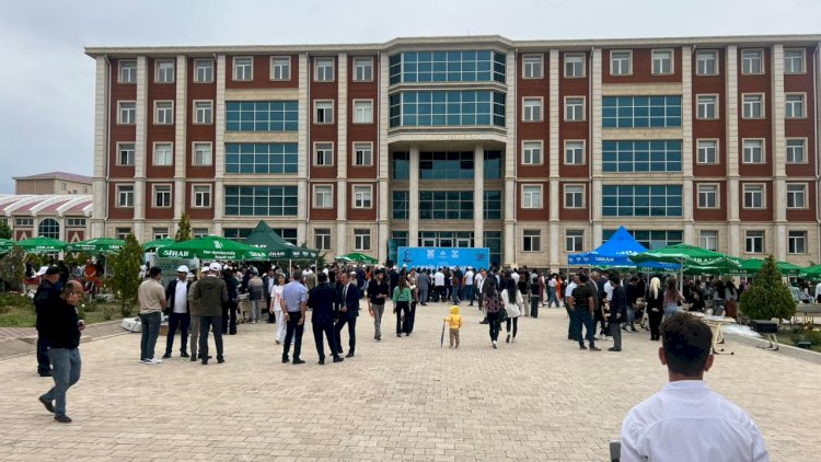    Naxçıvanda kitab bayramı başladı - Foto   