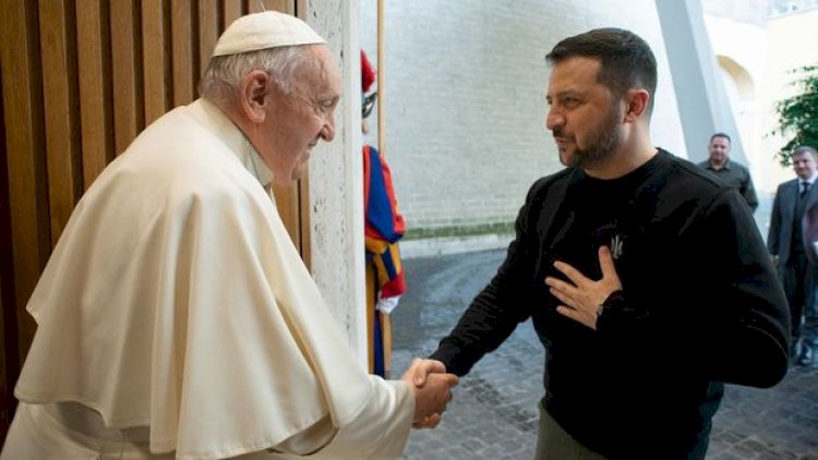    Roma papası Zelenski ilə görüşdü   