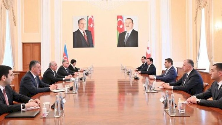   Əli Əsədov Gürcüstan parlamentinin sədri ilə görüşdü   