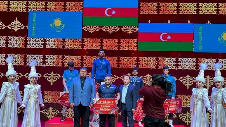    Azərbaycan güləşçiləri Astanada daha səkkiz medal qazandılar - Fotolar   