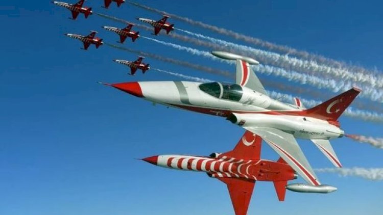    “Türk Ulduzları” və “SoloTürk”dən möhtəşəm aviaşou - Video   