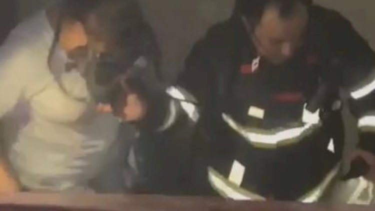    Bakıda çoxmərtəbəli yaşayış binasında yanğın:   Təxliyə olunanlar var - Video