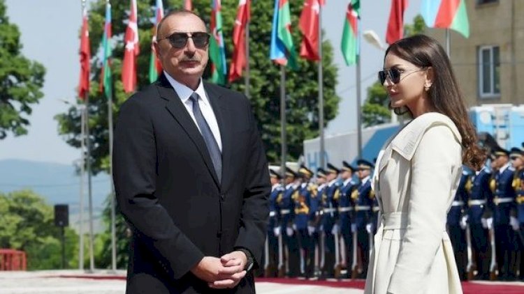    İlham Əliyev və Mehriban Əliyeva Vilnüs Qədim şəhərini gəziblər   