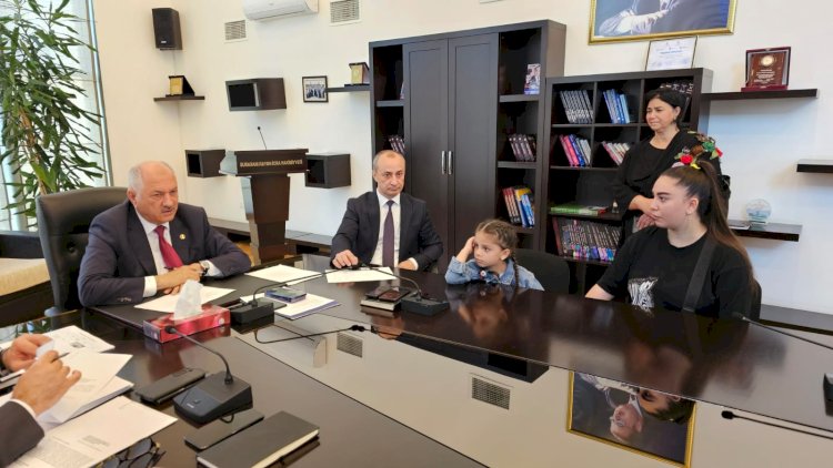    Əziz Əzizov vətəndaşları qəbul etdi   - Fotolar