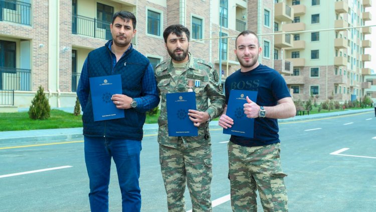    14 minə yaxın şəhid ailəsi və qaziyə ev verilib    