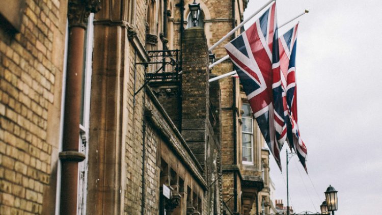    London dondurulmuş aktivləri Moskvaya qaytarmayacaq   