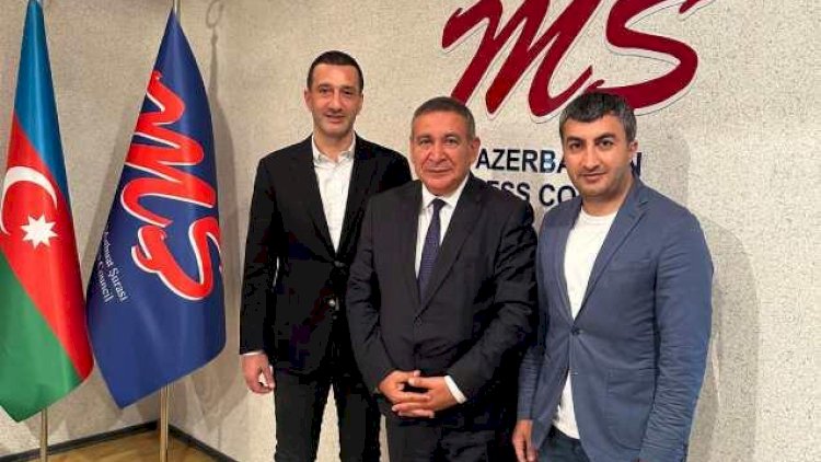    “Qarabağ“ rəhbərliyi Azərbaycan Mətbuat Şurasında olub   