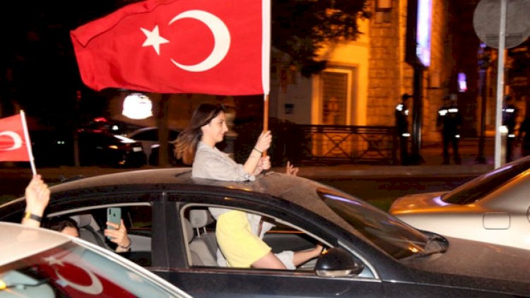    Ərdoğanın qələbəsi Bakıda belə qeyd olundu - Fotolar   