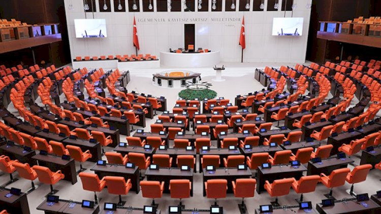    Türkiyədə parlament seçkilərinin yekun nəticələri açıqlandı   