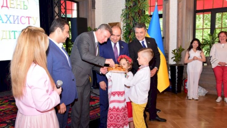    Bakıda ukraynalı uşaqlar üçün bayram tədbiri keçirildi - Fotolar   + Video