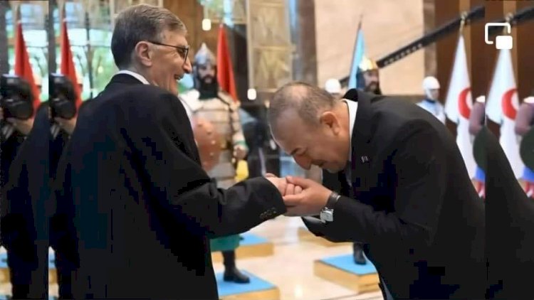    Çavuşoğlunun bu şəkli gündəm oldu    