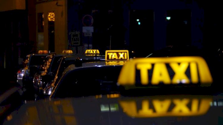    Deputat: Taksiyə görə metroya minən azalıb   