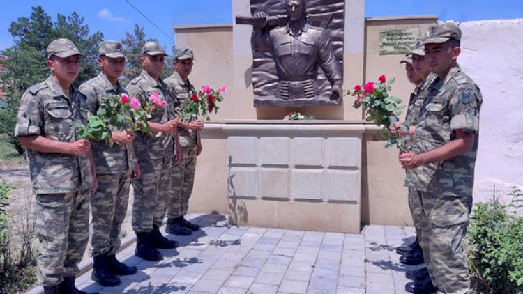    Azərbaycanın Milli Qəhrəmanı Mübariz İbrahimovun xatirəsi yad edildi - Fotolar   